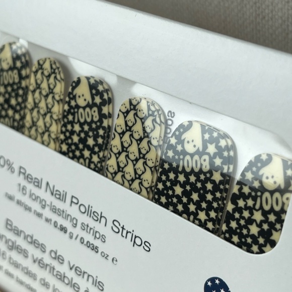 Here For The Boos 💅✨ Color STREET NEW Sealed - Long Lasting Nail Polish Strips - Picture 5 of 7